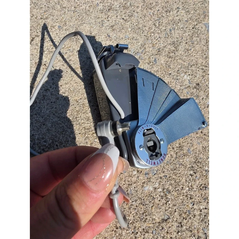Honeywell Tilt-A-Mite Vintage Folding Fan Flash Unit Made in Japan Grey Silver
